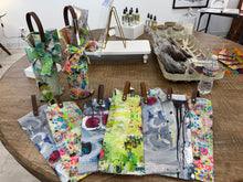 Load image into Gallery viewer, Wine Tote