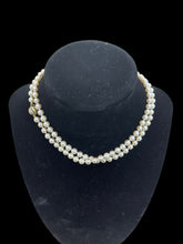 Load image into Gallery viewer, 23/10 Akoya Cultured Pearls with 14k yellow gold diamond clasp
