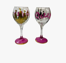 Ladda upp bild till gallerivisning, Crown Queen Wine glass