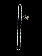 Load image into Gallery viewer, 23/10 Akoya Cultured Pearls with 14k yellow gold diamond clasp
