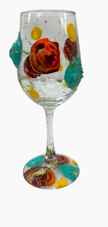 Copas de vino pintadas a mano de colores "P"