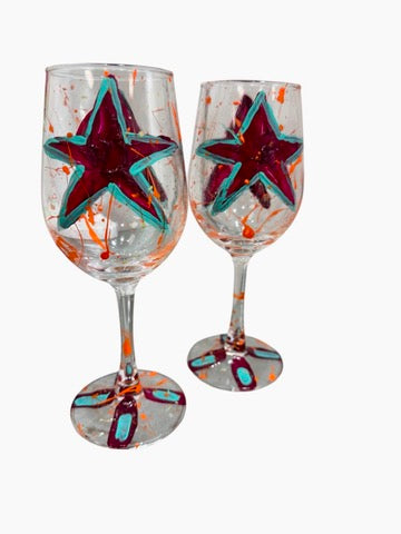Copas de vino pintadas a mano de colores "P"