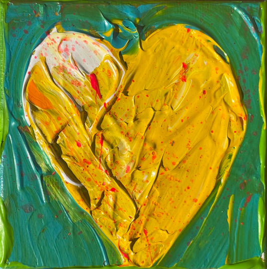 corazón amarillo 4"x4" 