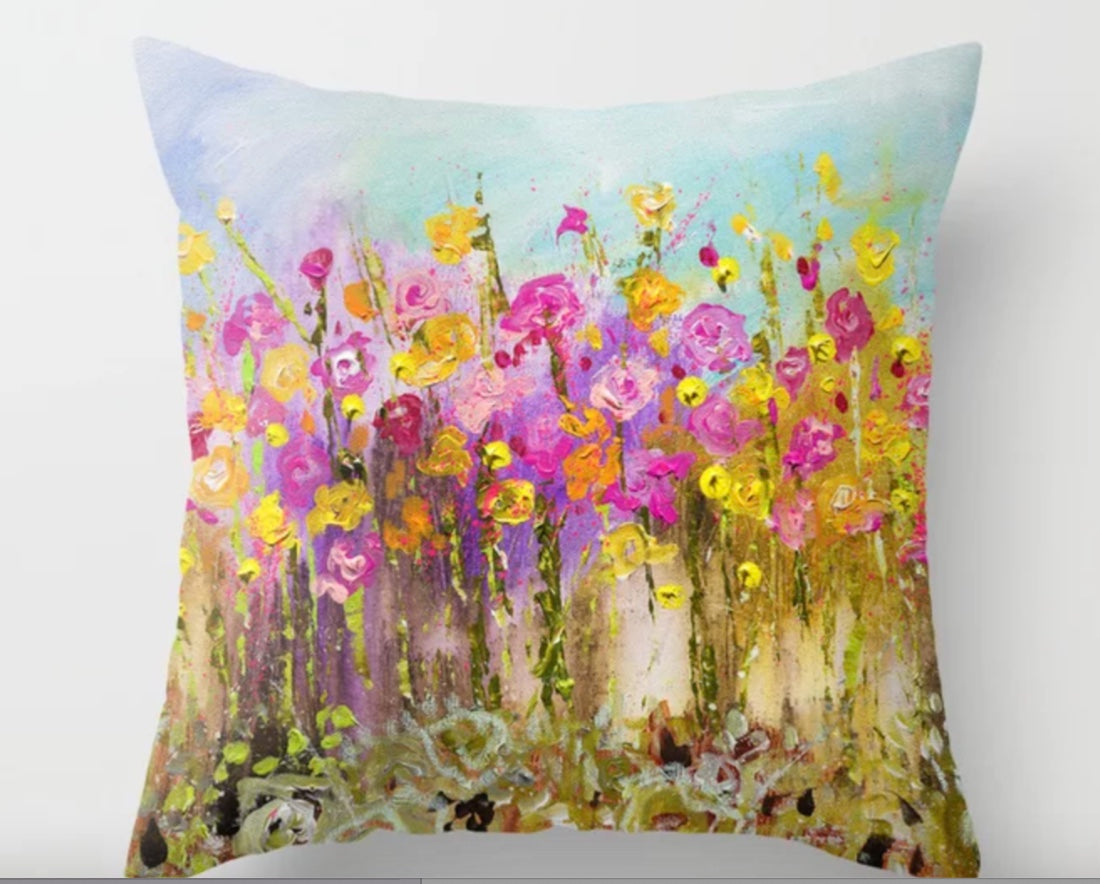 Almohada decorativa con flores en 3 tamaños disponibles 